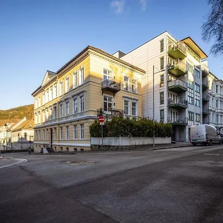 Luxurious Retreat In The Middle Of Center Apartment Bergen